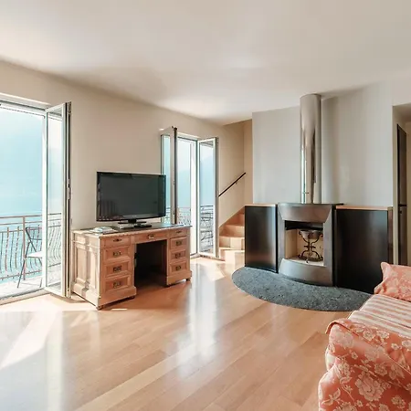 Grace - Lakefront View - Private Garage - Ac * Colonno